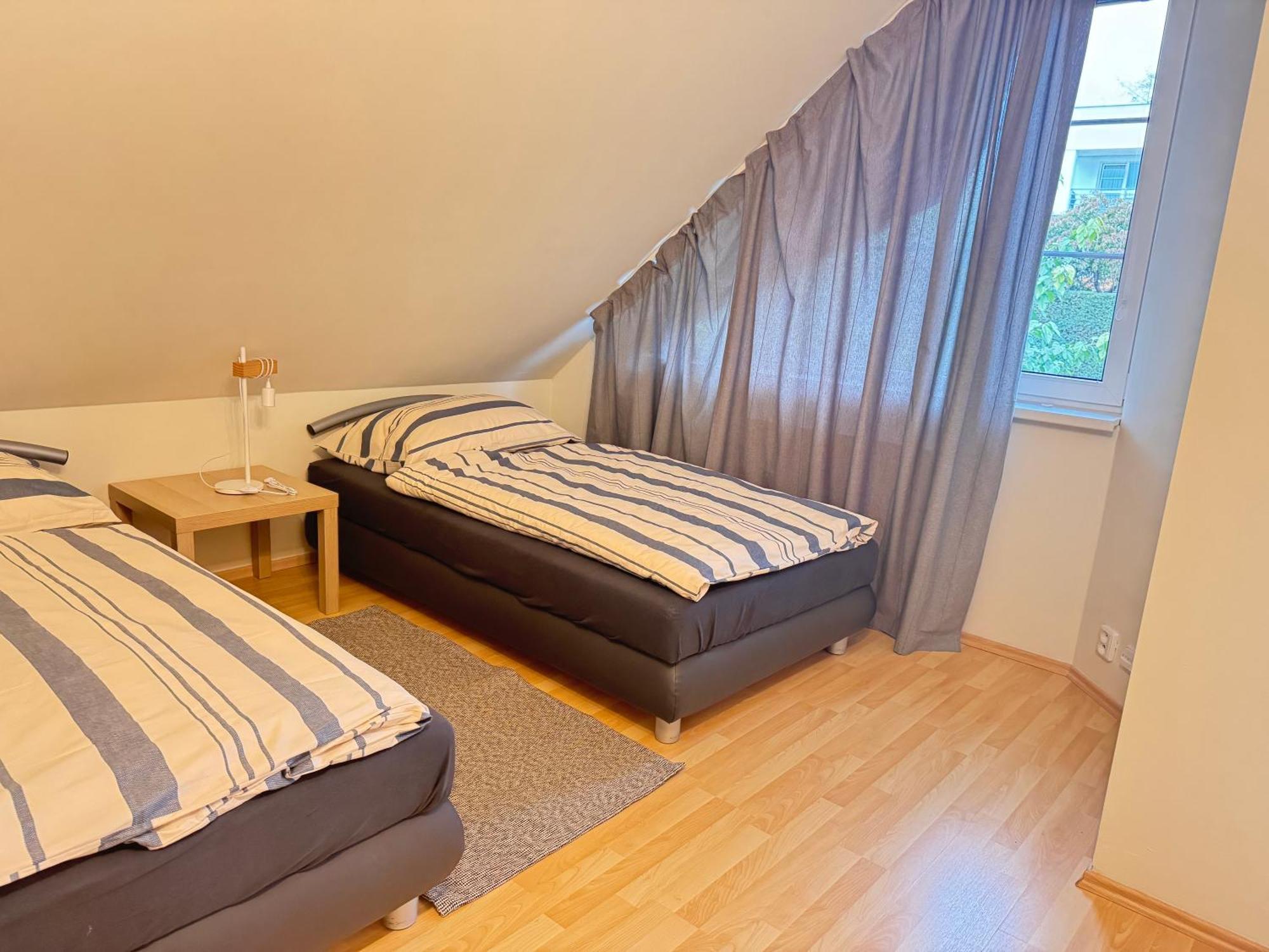 Diamondvilla, 4 Bedroom Apartment, Garden & Spa ปราก ภายนอก รูปภาพ