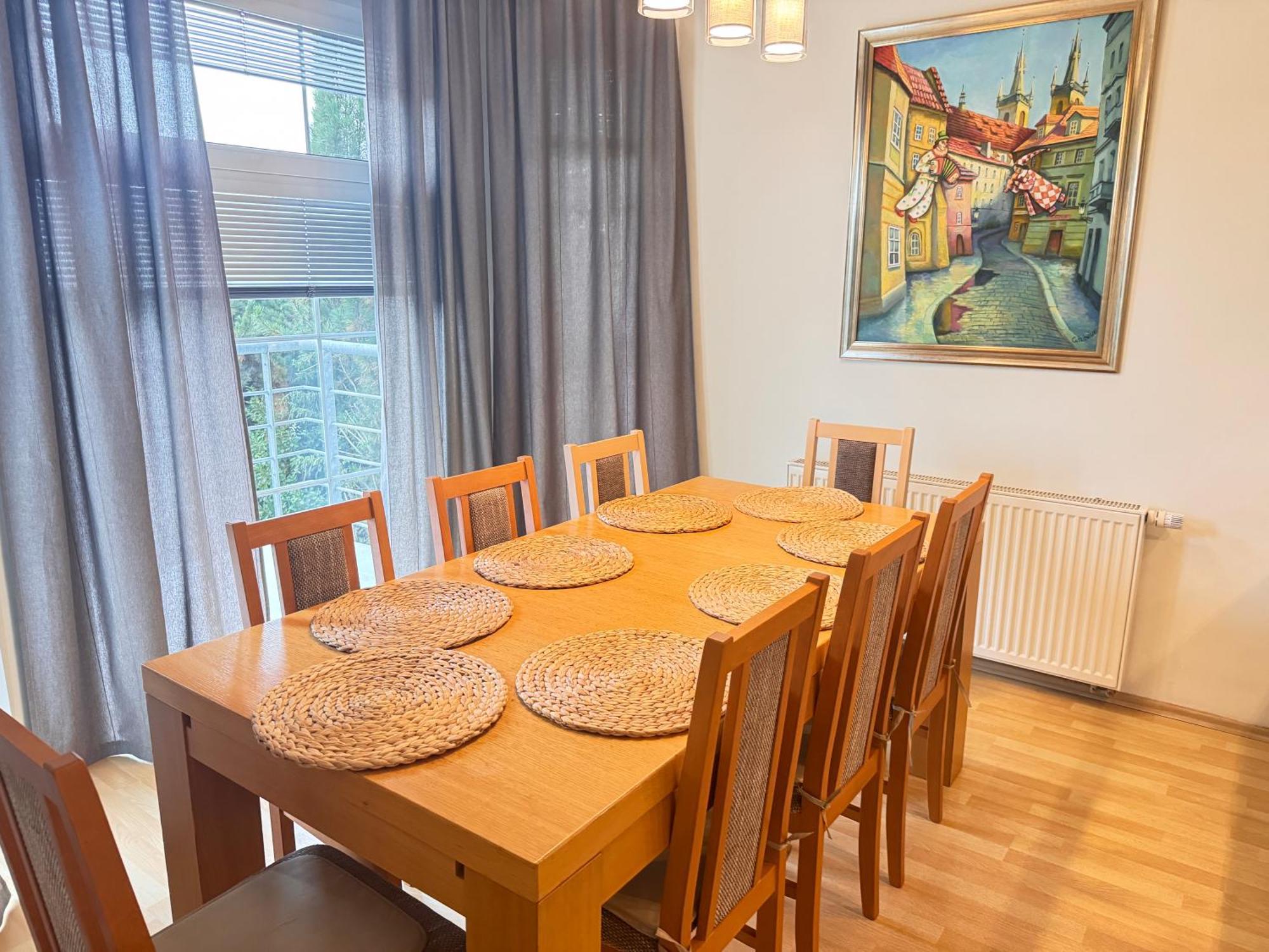 Diamondvilla, 4 Bedroom Apartment, Garden & Spa ปราก ภายนอก รูปภาพ