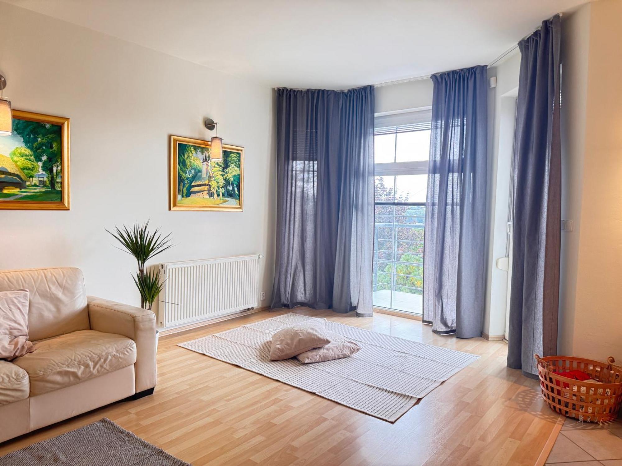 Diamondvilla, 4 Bedroom Apartment, Garden & Spa ปราก ภายนอก รูปภาพ