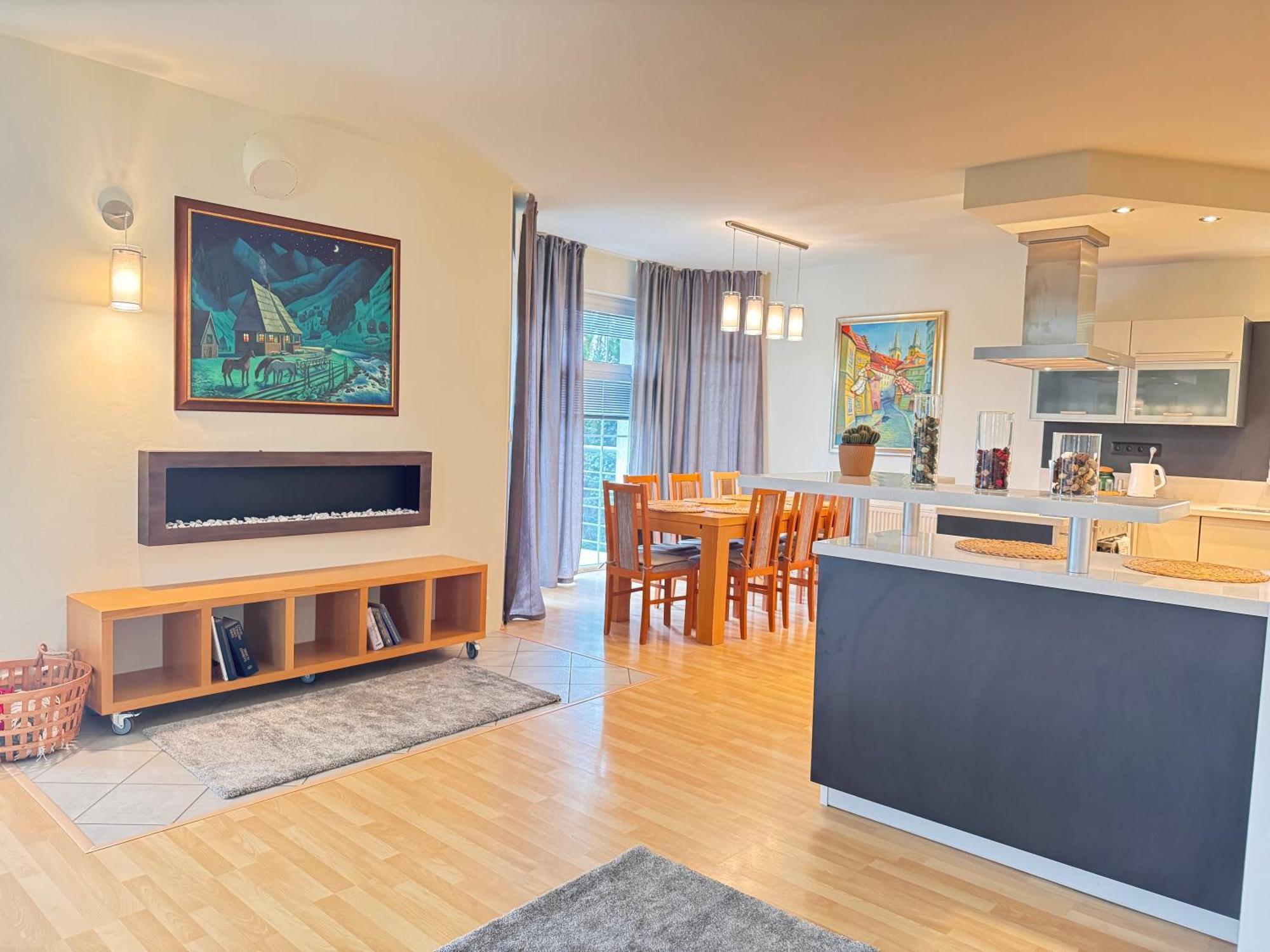 Diamondvilla, 4 Bedroom Apartment, Garden & Spa ปราก ภายนอก รูปภาพ